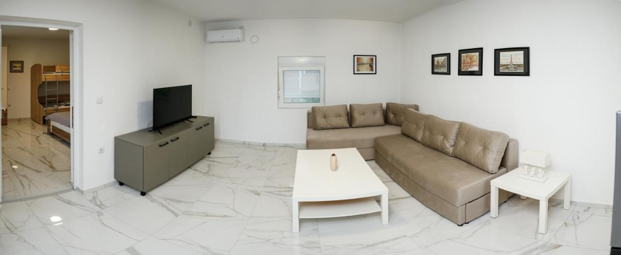 גבגלייה Reshkov Pool Apartments מראה חיצוני תמונה